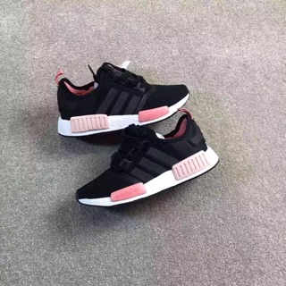 nmd r1 black and pink